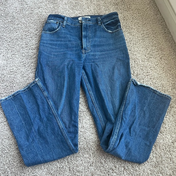 Abercrombie & Fitch 70s Ultra High Rise Vintage Flare Jean - Picture 8 of 11